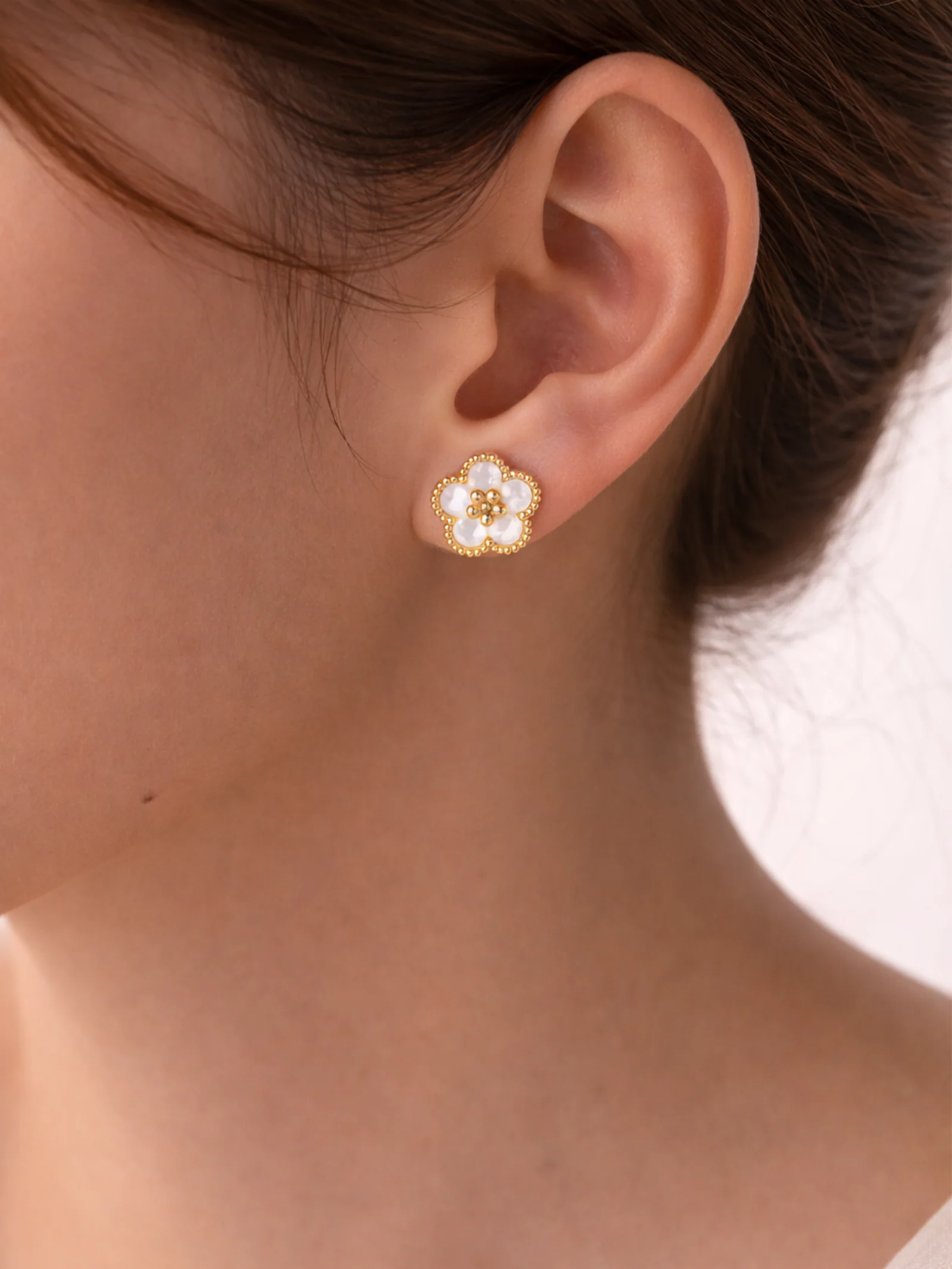 Lumière Flower Mother of Pearl Stud Earrings - Image 2