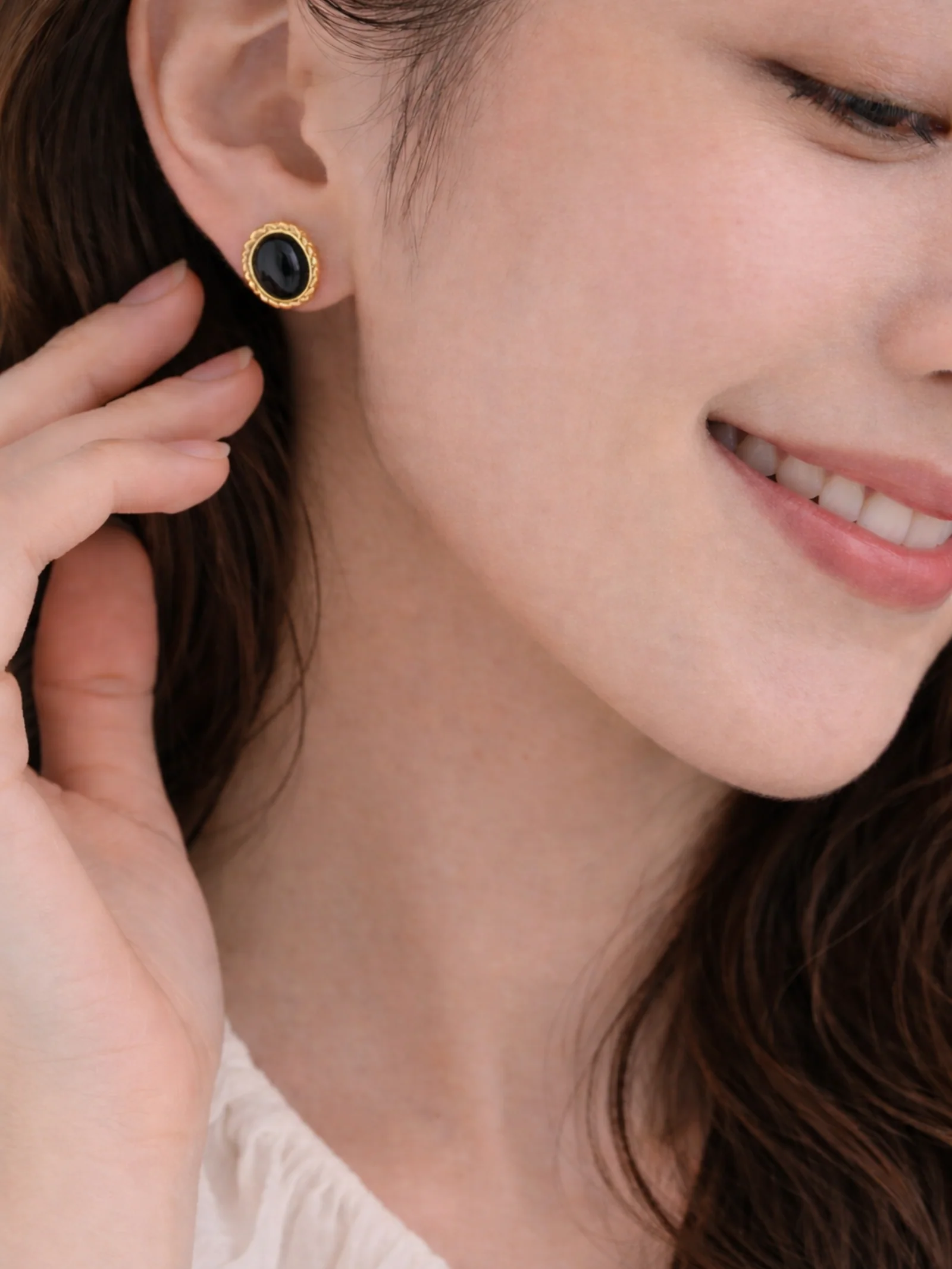 Verona Black Onyx Stud Earrings - Image 2